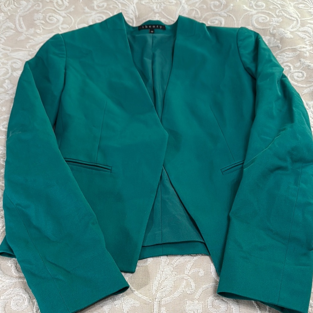 Theory Green Blazer Modern Cropped Design